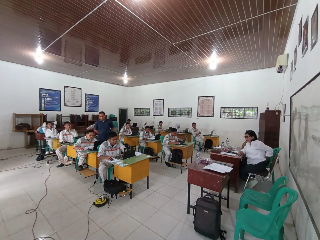 Ruang Praktek Design Pemodelan dan Informasi Bangunan