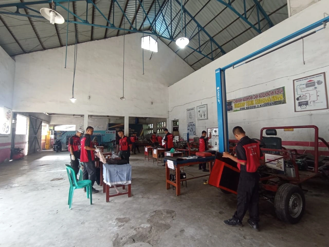 Ruang Bengkel Otomotif