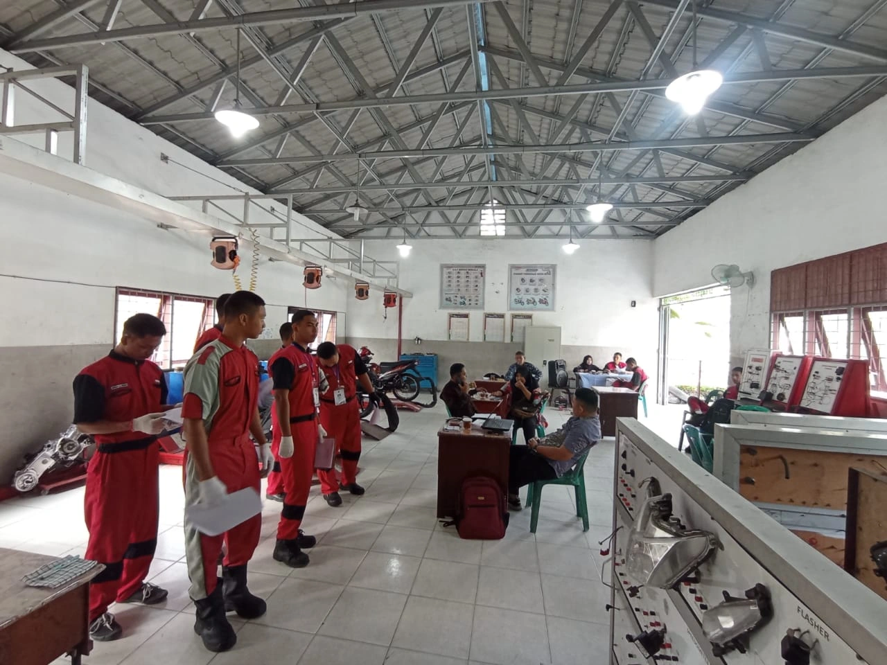 Teknik Bisnis dan Sepeda Motor